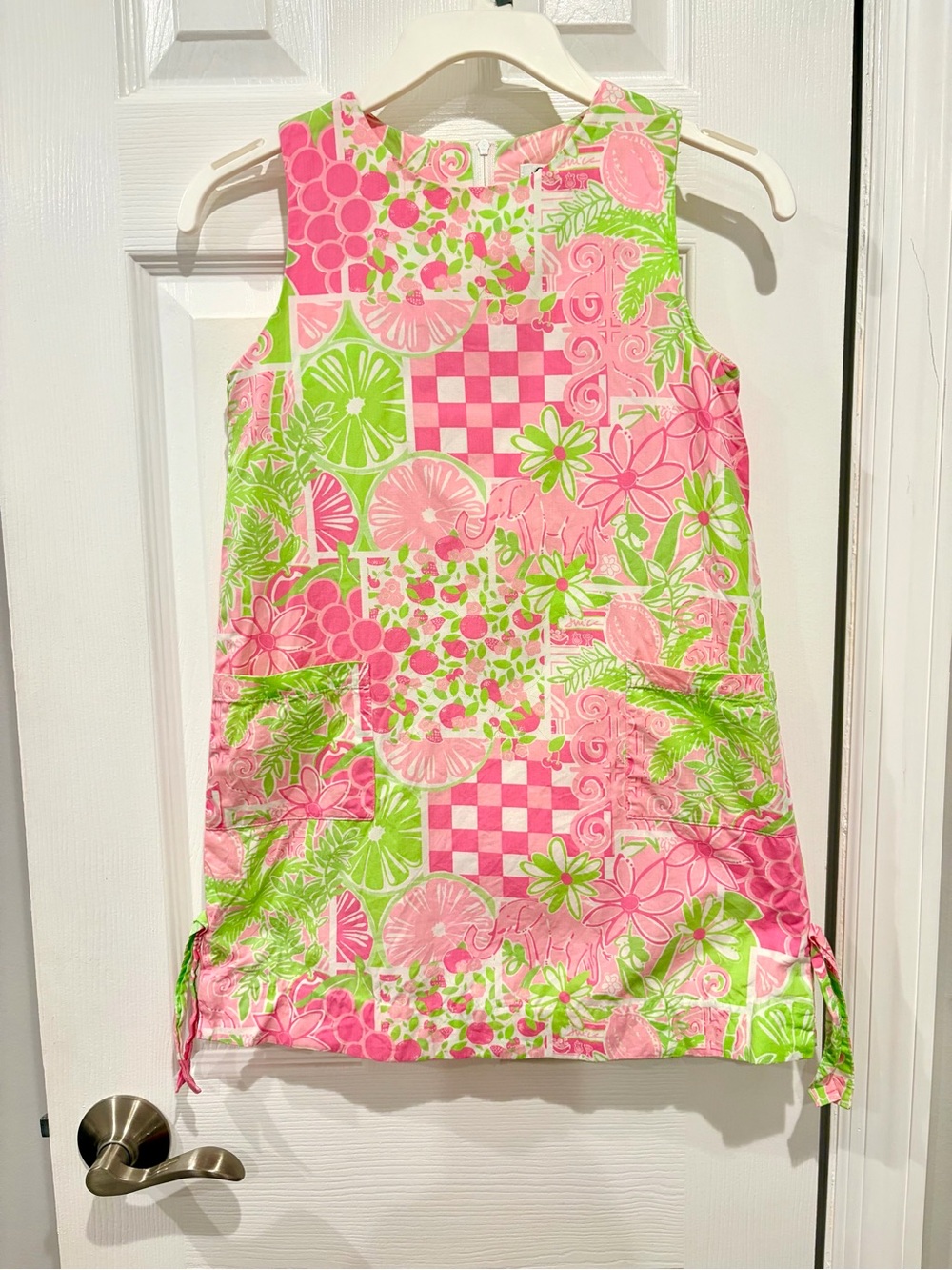 Lilly Pulitzer Dress in Juice Stand Elephant print white tag